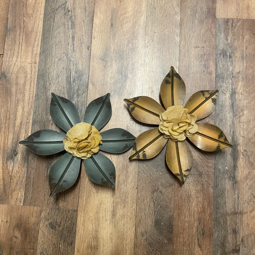Home Interiors Greenish-Blue and Gold Floral Decor Set